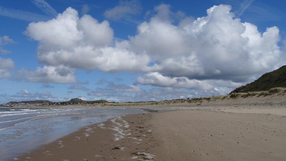 Big sky over Conwy Morfa spit at Conwy county, courtesy of Fiona Richards from Deganwy.