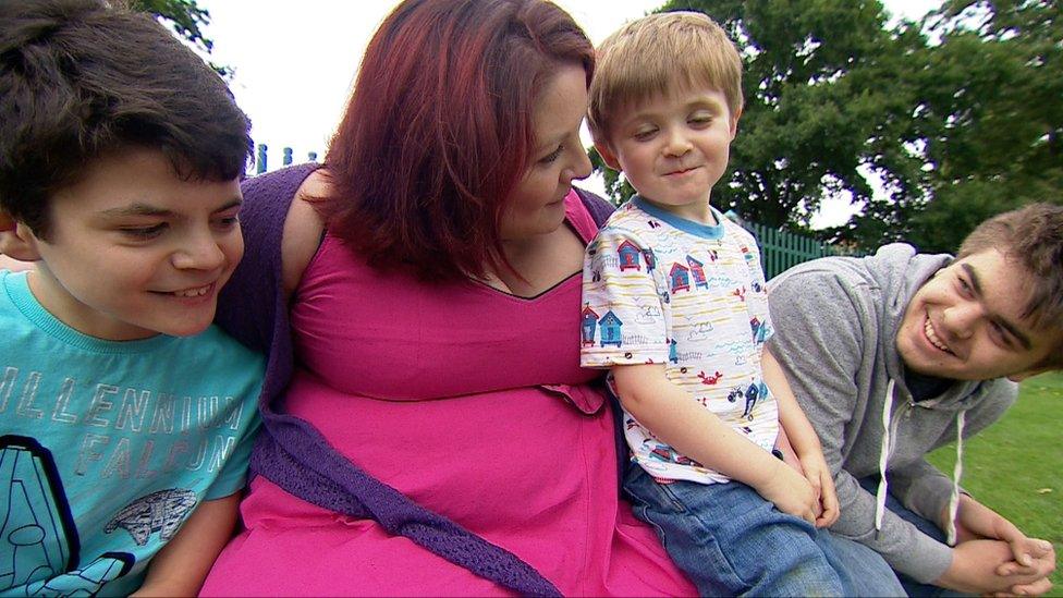 Laura Linkson with her children