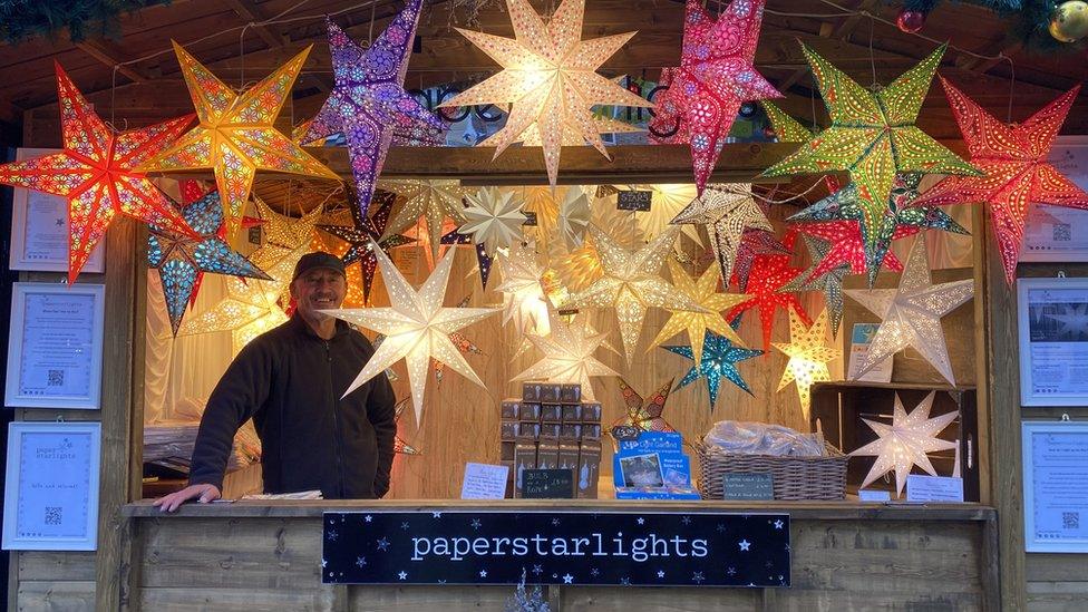 Star lantern stall