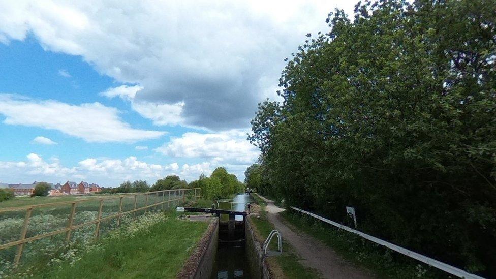 Broughton Crossing, off Broughton Lane, Aylesbury