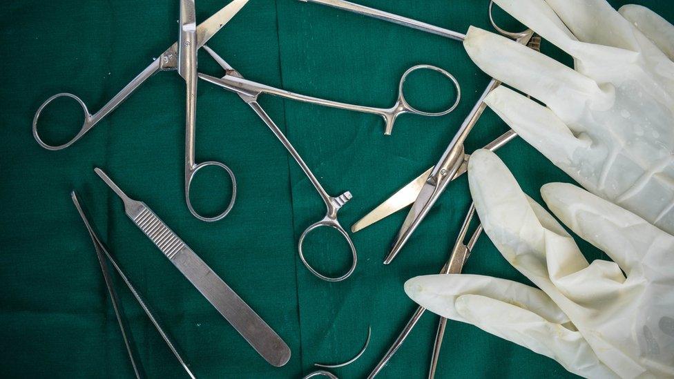 surgical instruments