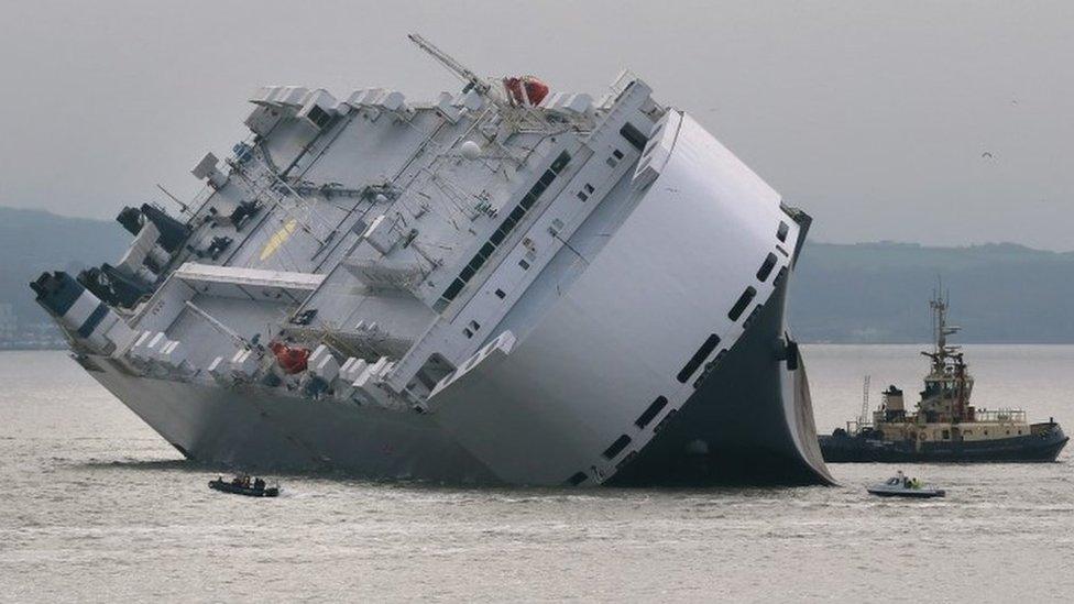 Hoegh Osaka stranded