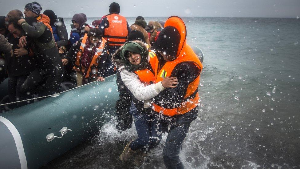 Migrant boat arrives at Lesbos, 3 Jan 16