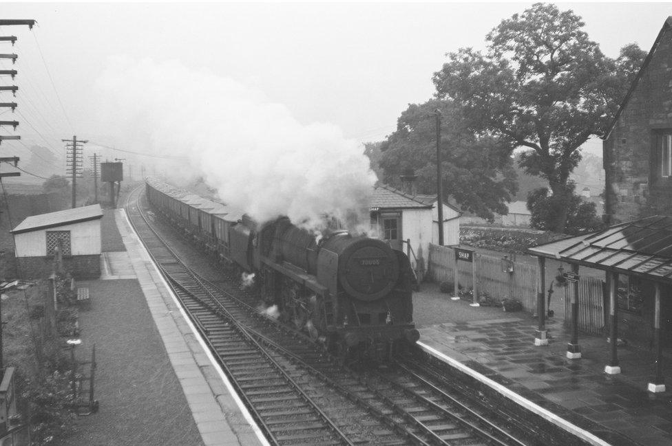 Steam engine in Shap station