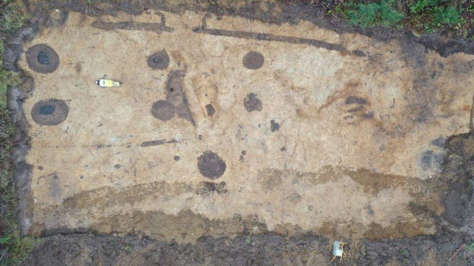 Viking hall aerial photo of excavation