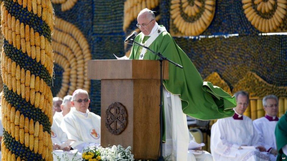 Pope Francis in Asuncion Mass