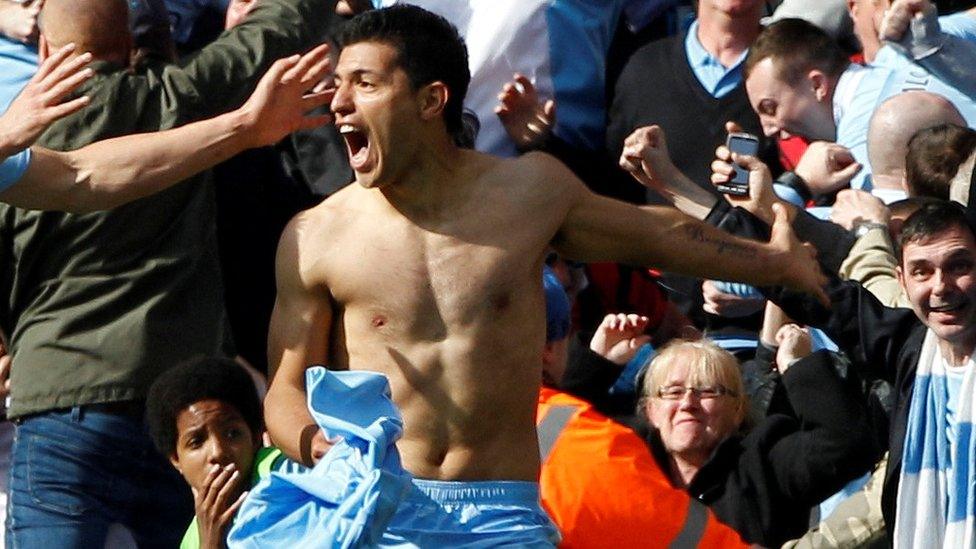 Sergio Aguero and teammates celebrate his goal against QPR