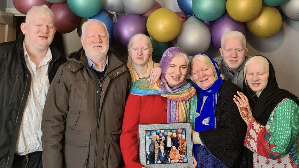 The Parvez - Akhtar family. Siblings with parents Aslam Parvez and Shameem Akhtar.