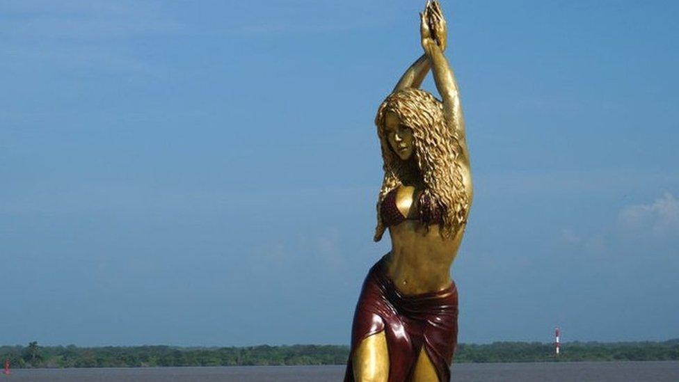 Shakira statue in Columbia