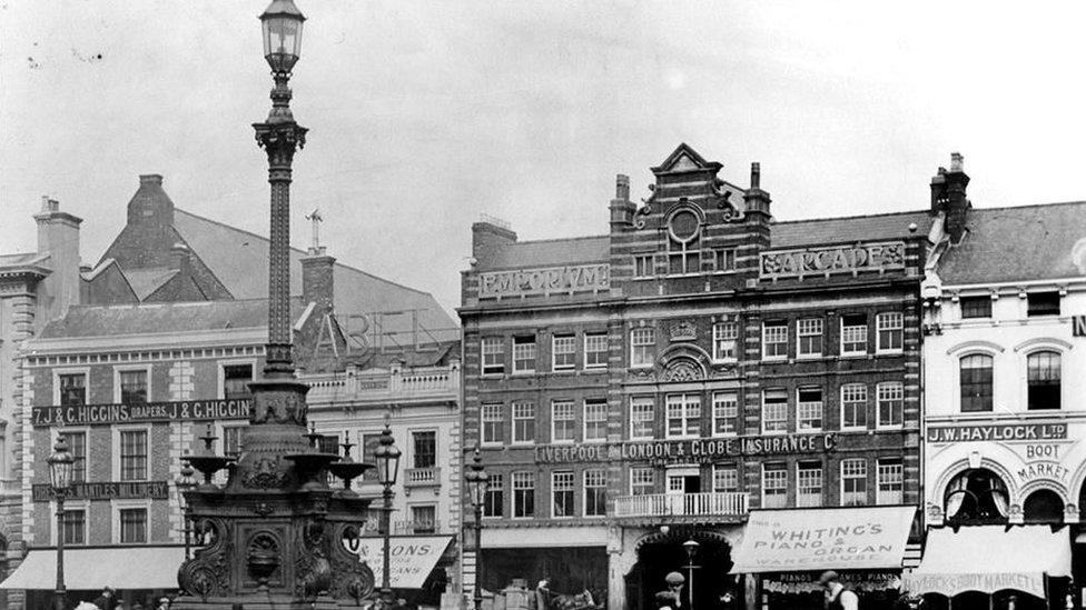 Northampton fountain in the Market Square