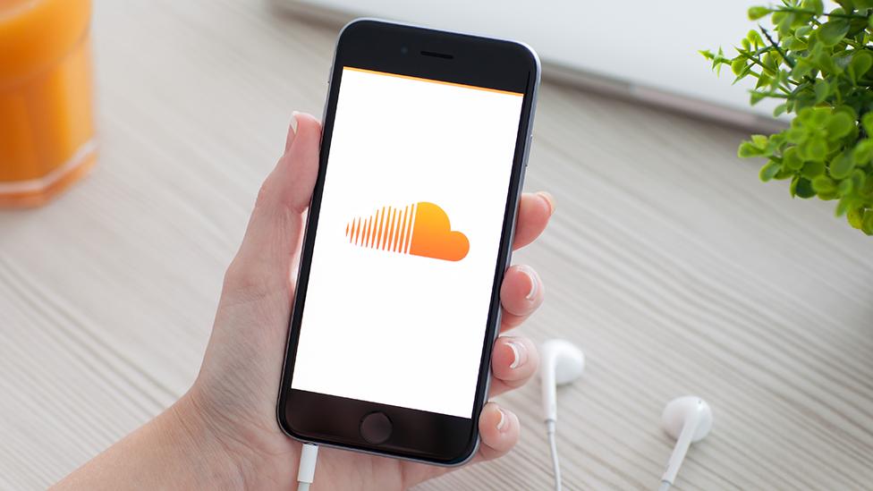 SoundCloud logo