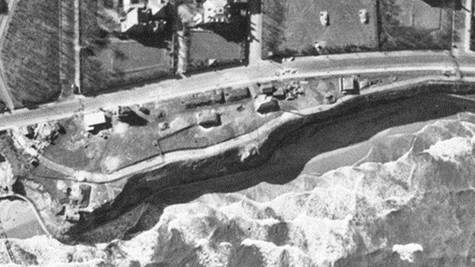 Roker gun battery in 1941