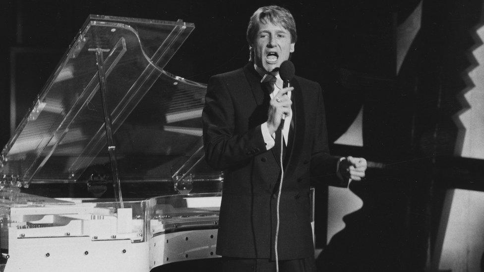 Joe Longthorne