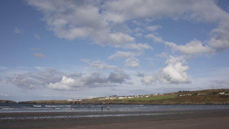 Poppit Sands