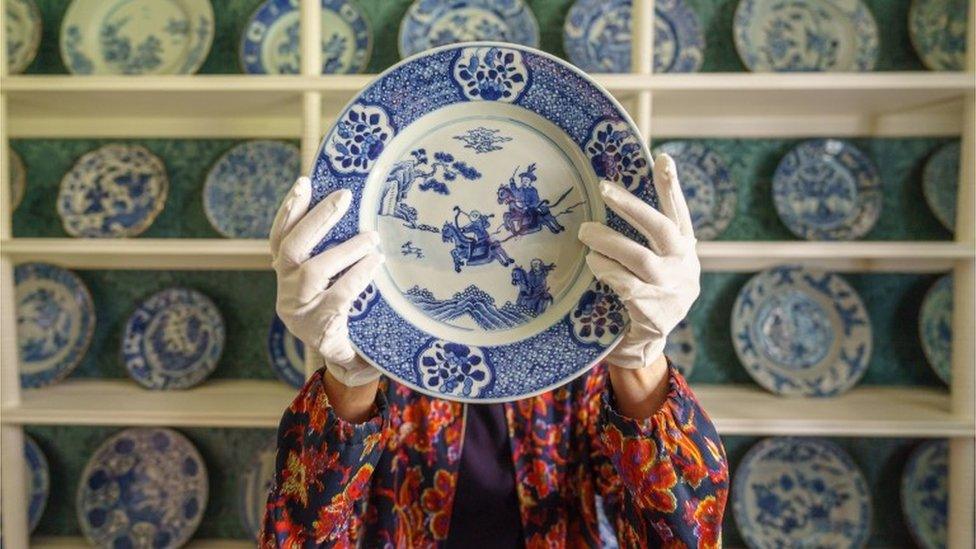 Chinese porcelain plate