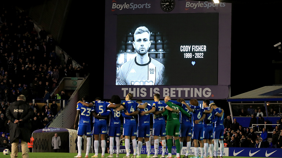 Minute's silence held at St Andrews