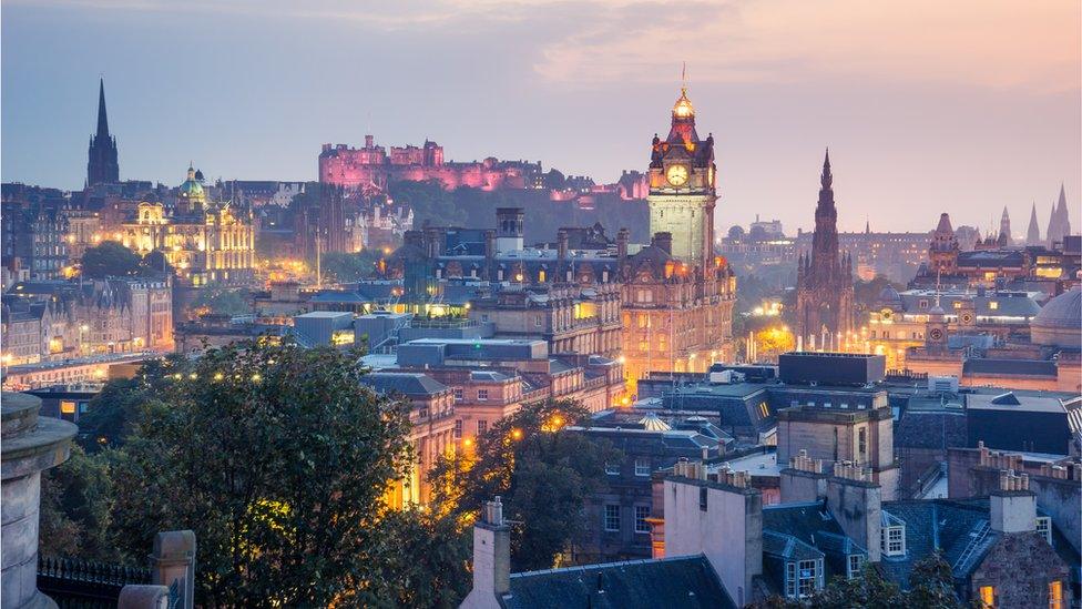 Edinburgh skyline