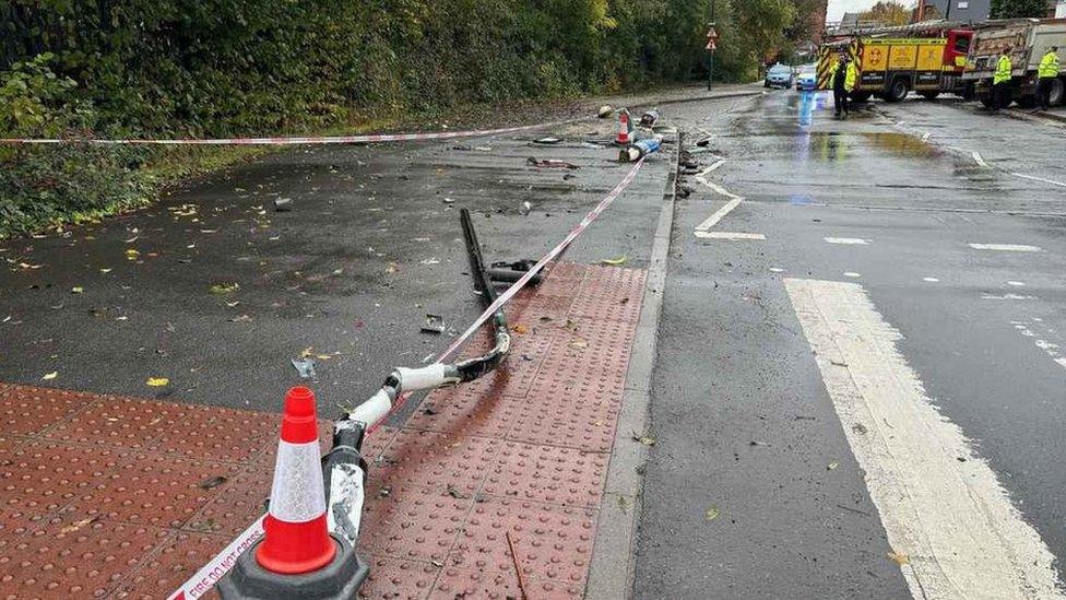 Damaged lamppost