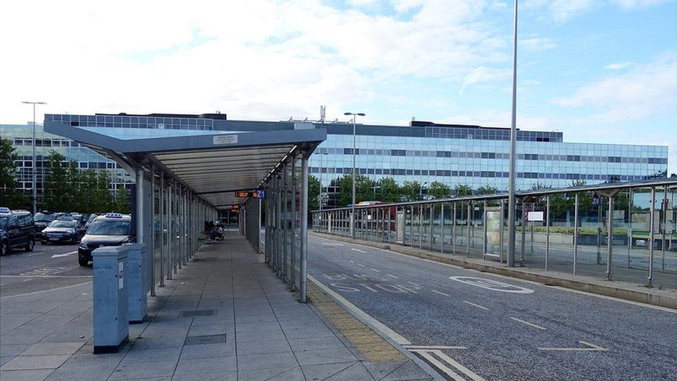 MK Central bus station