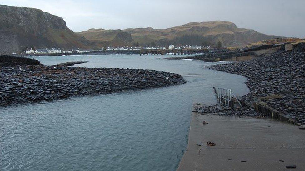 Easdale harbour