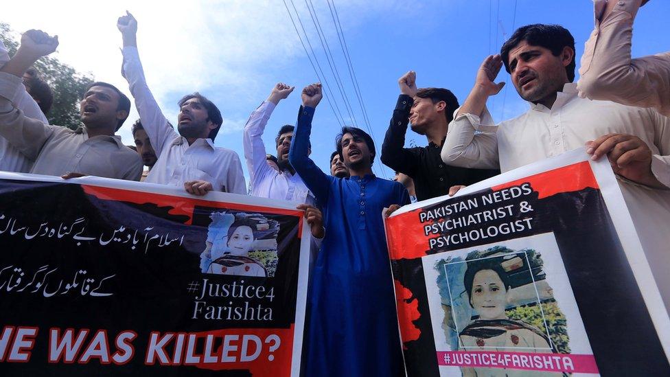 People rally to protest against the murder and alleged rape of a 10-year-old girl, Farishta, in Islamabad, in Peshawar, Pakistan, 21 May 2019.