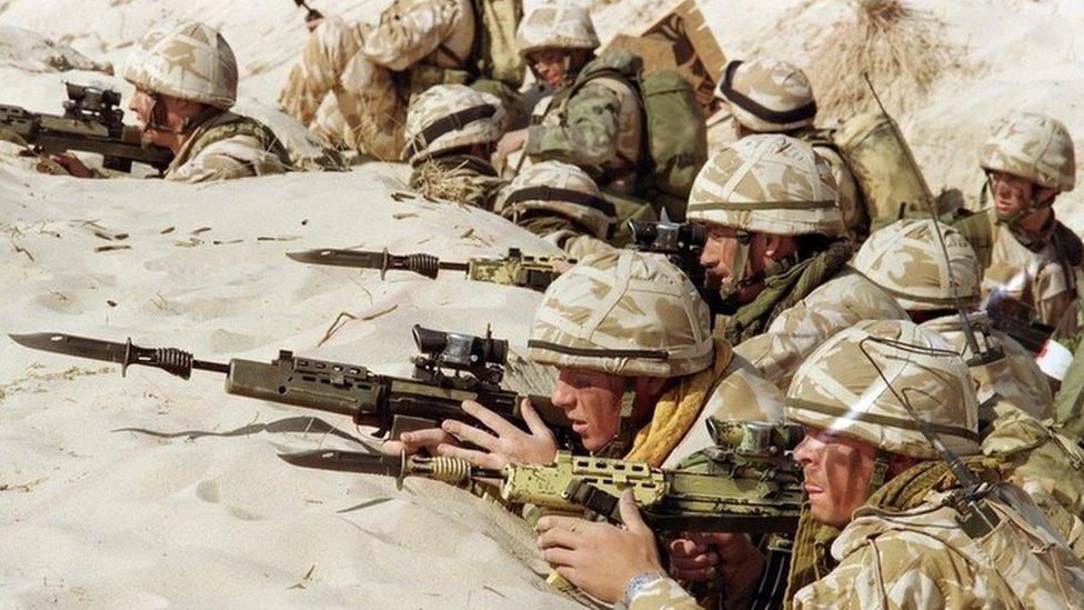 British soldiers in a trench during the 1991 Gulf War