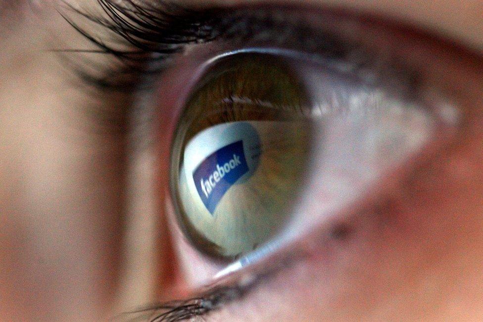 FAcebook eye