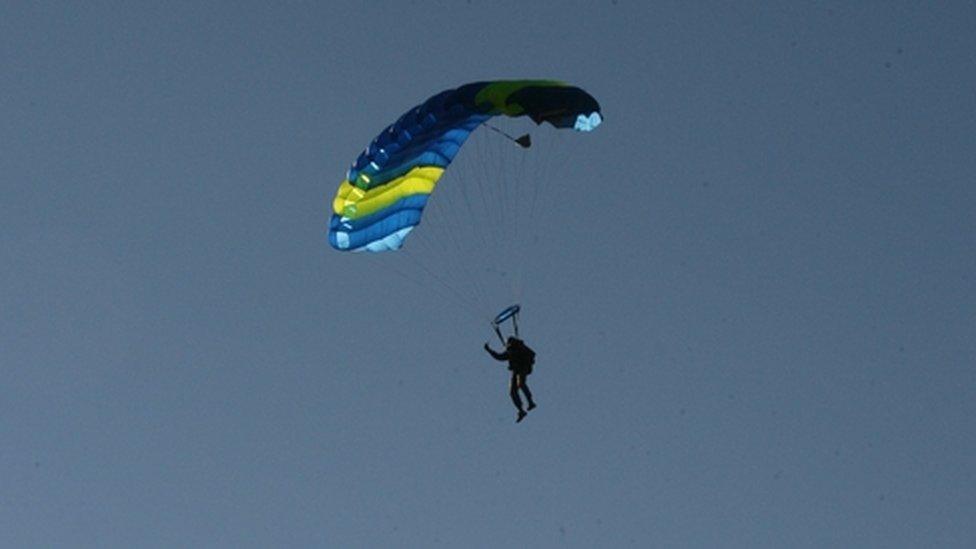 Parachute