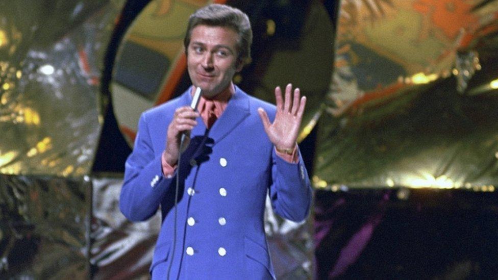 Des O'Connor