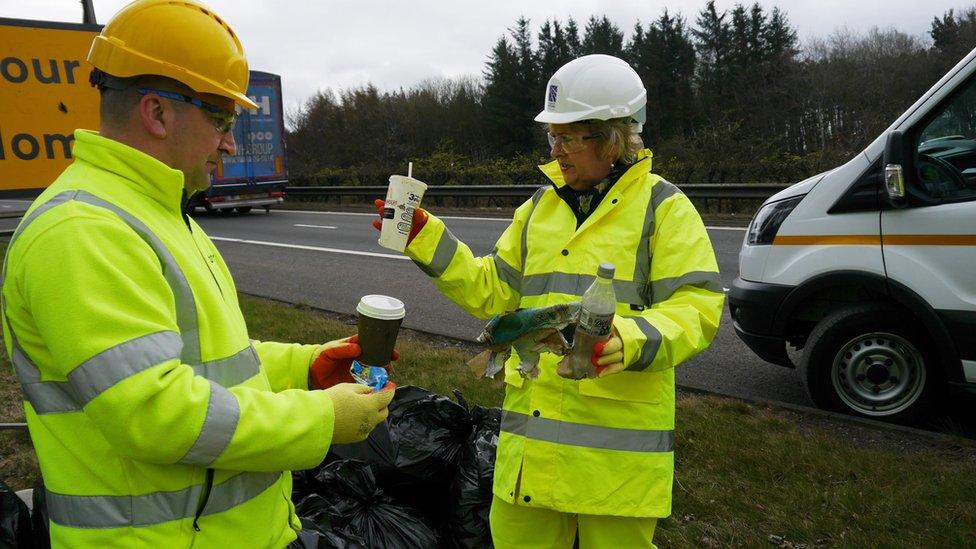 Roseanna Cunningham litter pick