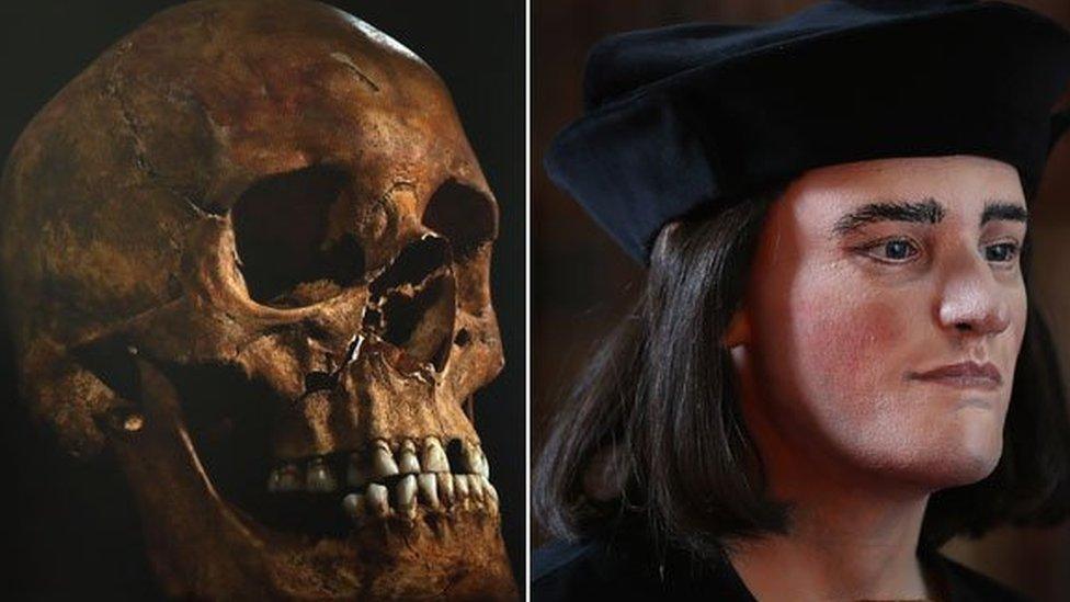 Richard III skull next to facial reconstruction