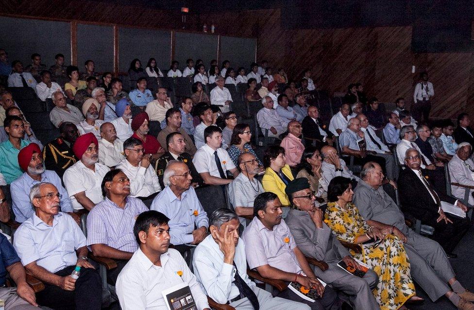 War veterans, army officers and school children took part in the commemoration event