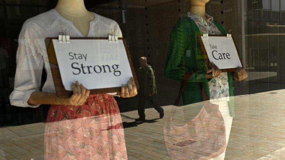 Mannequins in shop window