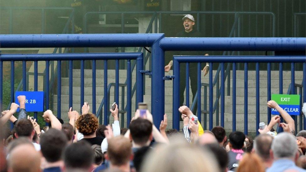 Kalvin Phillips cheering