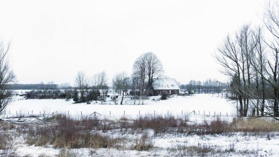 Fields covered in snow near Nijmegen, in the east of the Netherlands (13 January 2017)