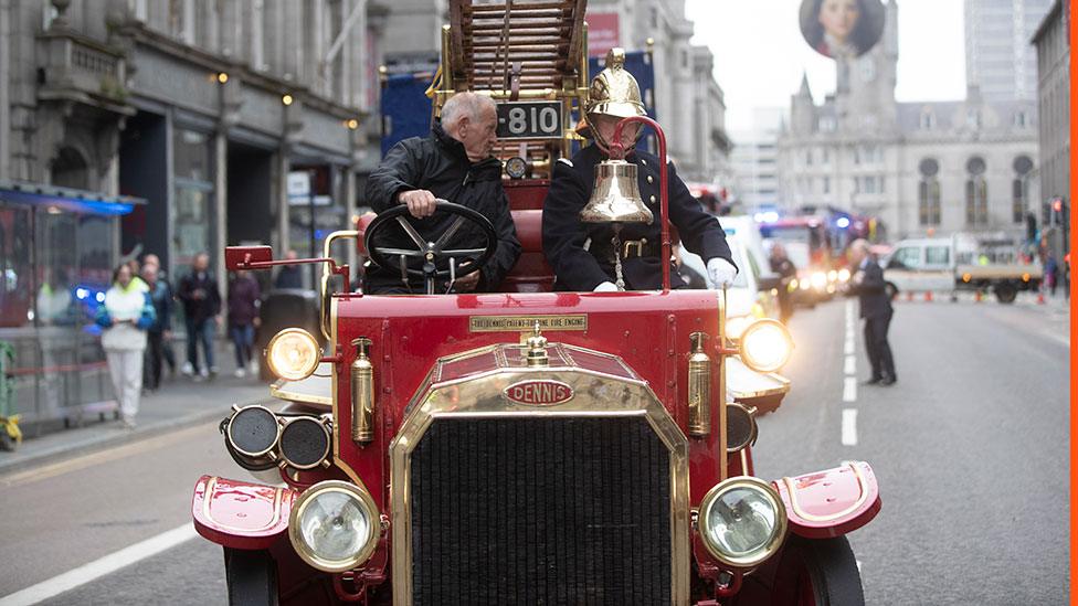 Old fashioned fire engine