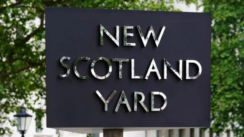 New Scotland Yard sign