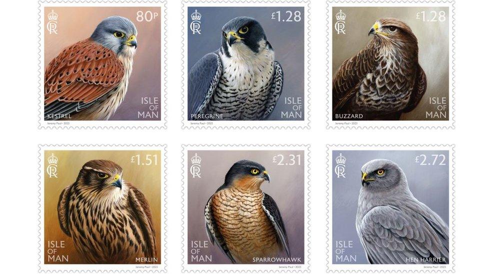 Stamps featuring birds of prey