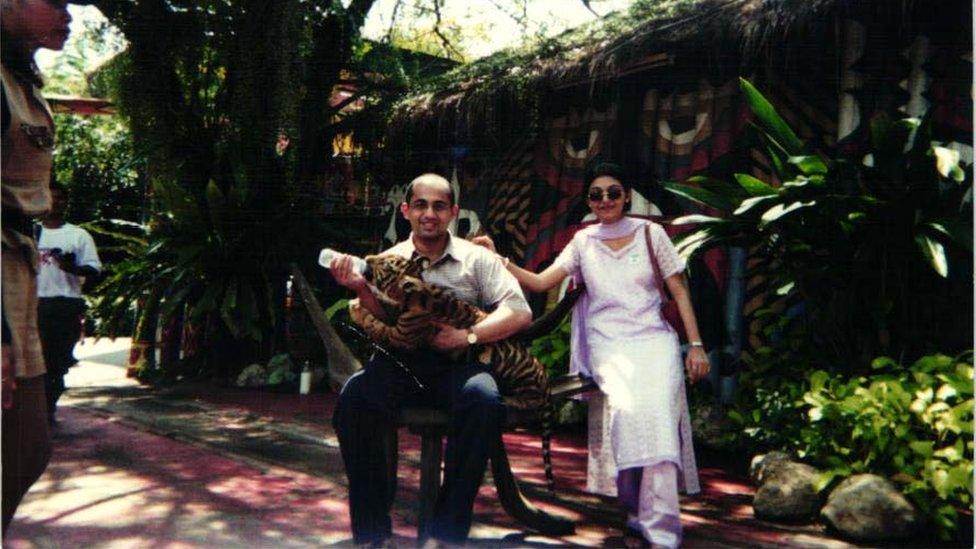 Hasnan Karim with his wife Sharmina Parvin in a family photo