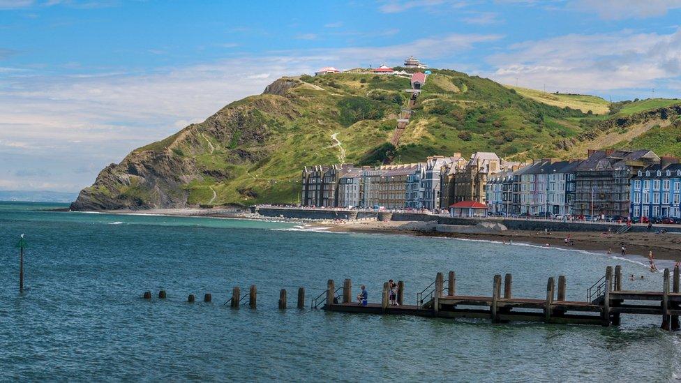 Blue skies over North Beach in Aberystwyth