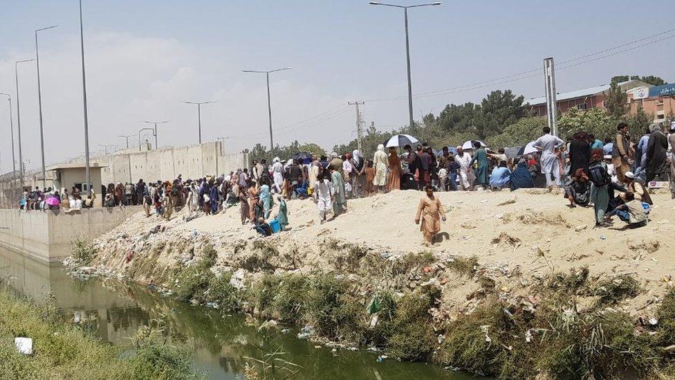 Afghans trying to get to Kabul airport, 24 August