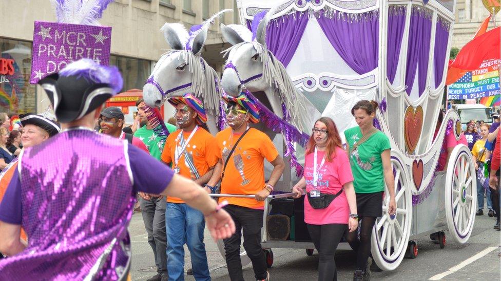 Carriage drawn through parade