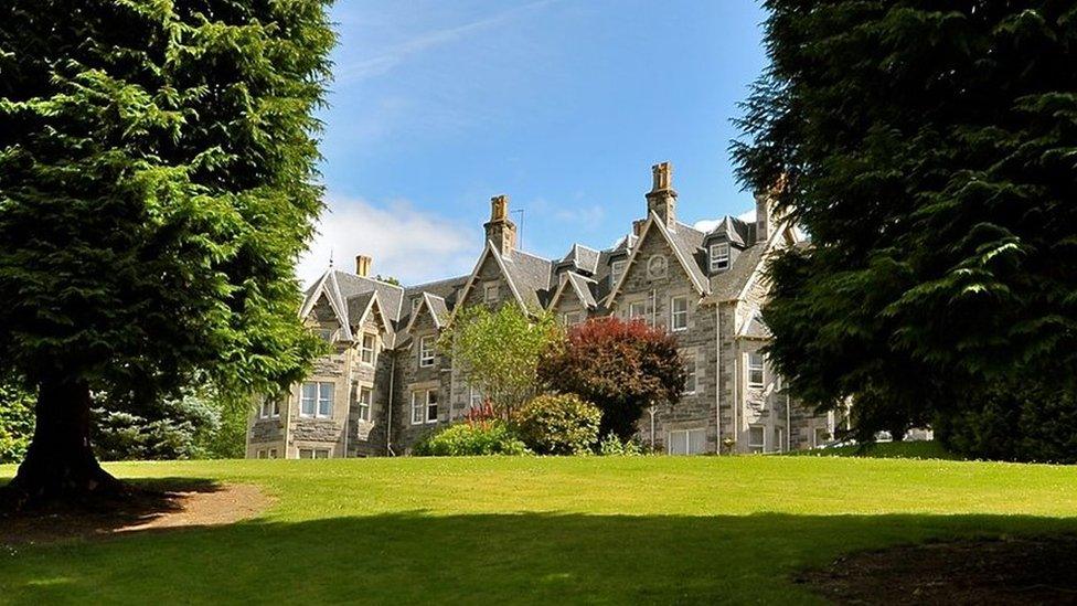 Ben Wyvis Hotel, Strathpeffer