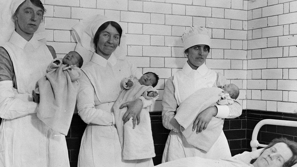Giving birth in 1921