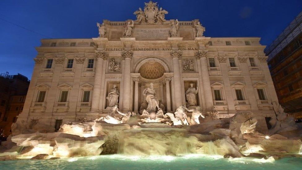 The restored Trevi fountain (03 November 2015)