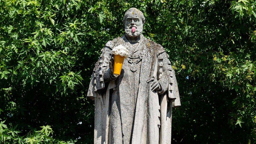 Statue of Frederick Savage in King's Lynn