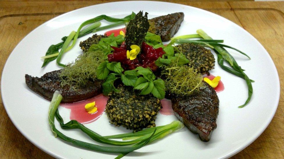 roe liver with laver, chrain, ground elder, wild leek