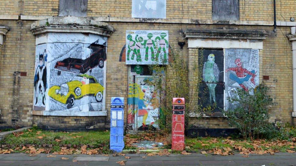 Painted houses on Ducie Street