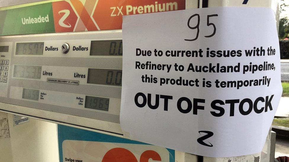 Out of stock sign on petrol pump