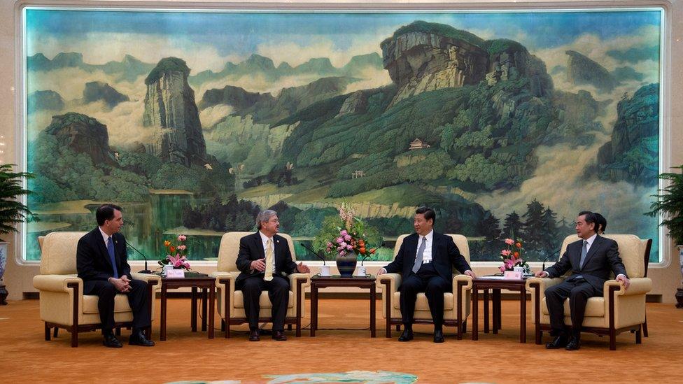 Wisconsin Governor Scott Walker, Branstad and President Xi on a visit to China